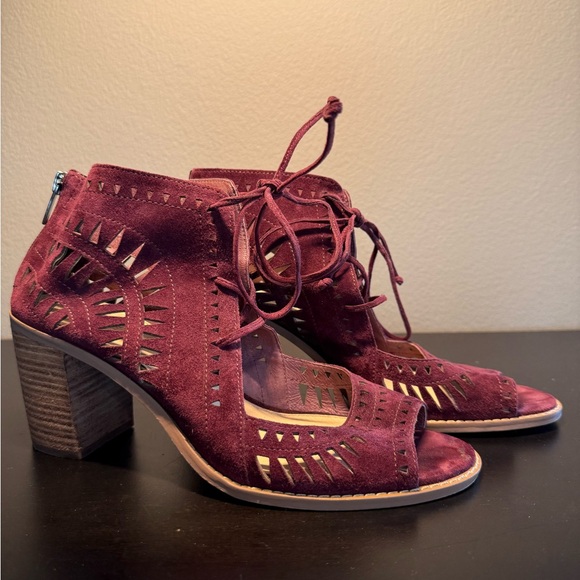 Vince Camuto Tarita Cutout Lace Up Burgundy Suede Open Toe Heel Sandal Women 10 - Picture 6 of 7